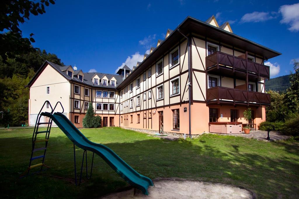 Hotel Golfer Kremnica Exterior foto